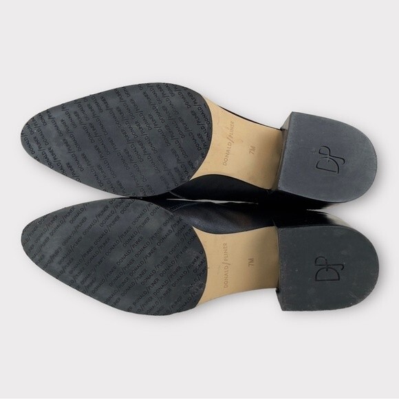 Donald J. Pliner Dante Zippered Black Leather
Booties in 7M -Like New - Picture 5 of 11